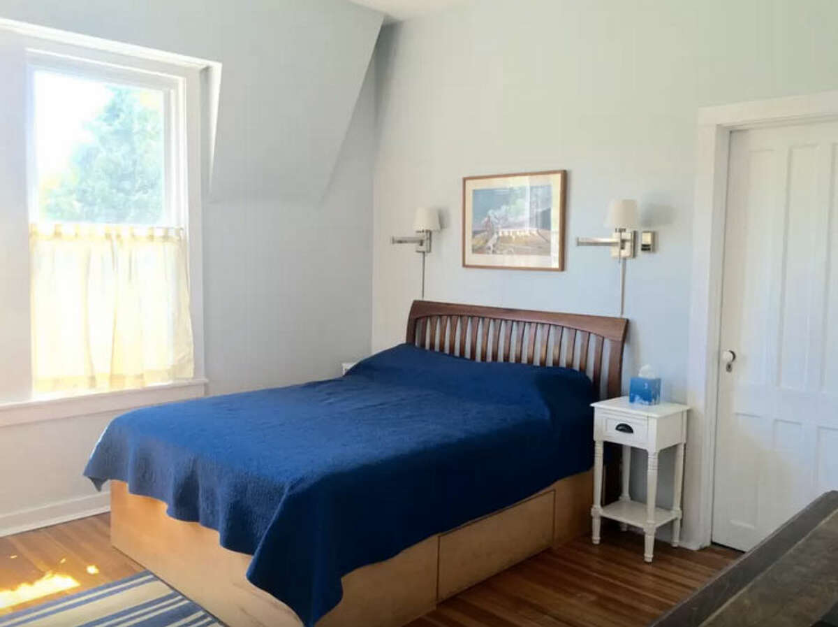 Airbnb rentals for Saratoga Race Course season