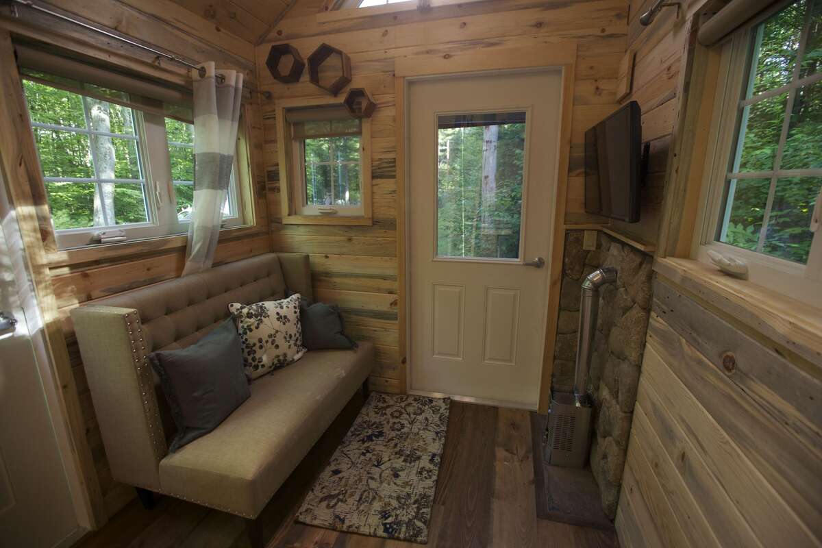 Take a look inside this tiny home built for San Antonio Spurs' Matt Bonner