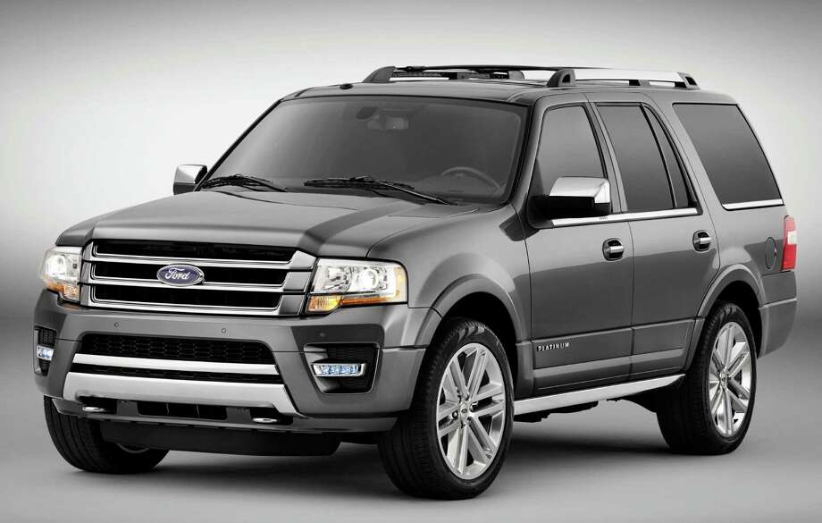 On The Road Ford S Full Size 2016 Expedition Suv Has More Tech V 6 The Ford Expedition Full Size Sport Utility Features A 3 5 Liter Ecoboost V