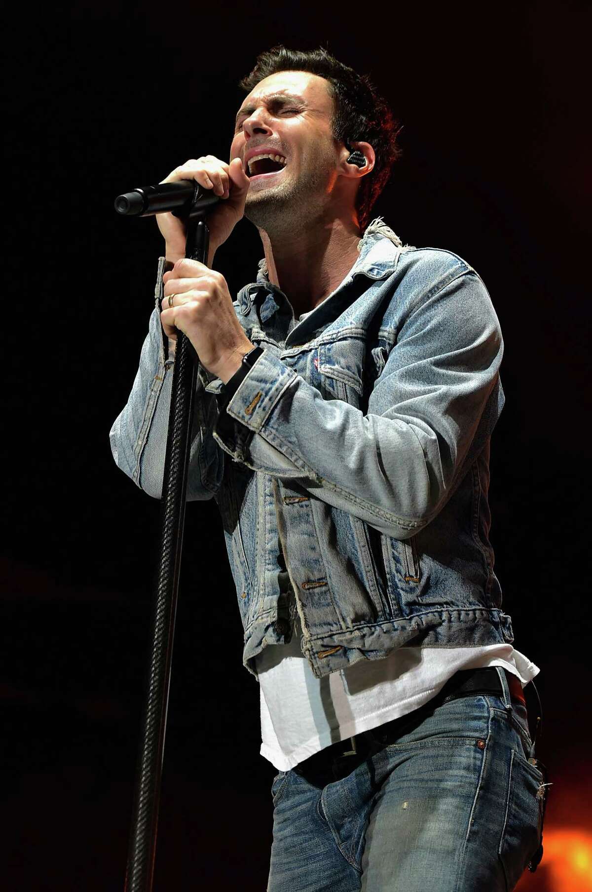 Maroon 5 closes out free music festival