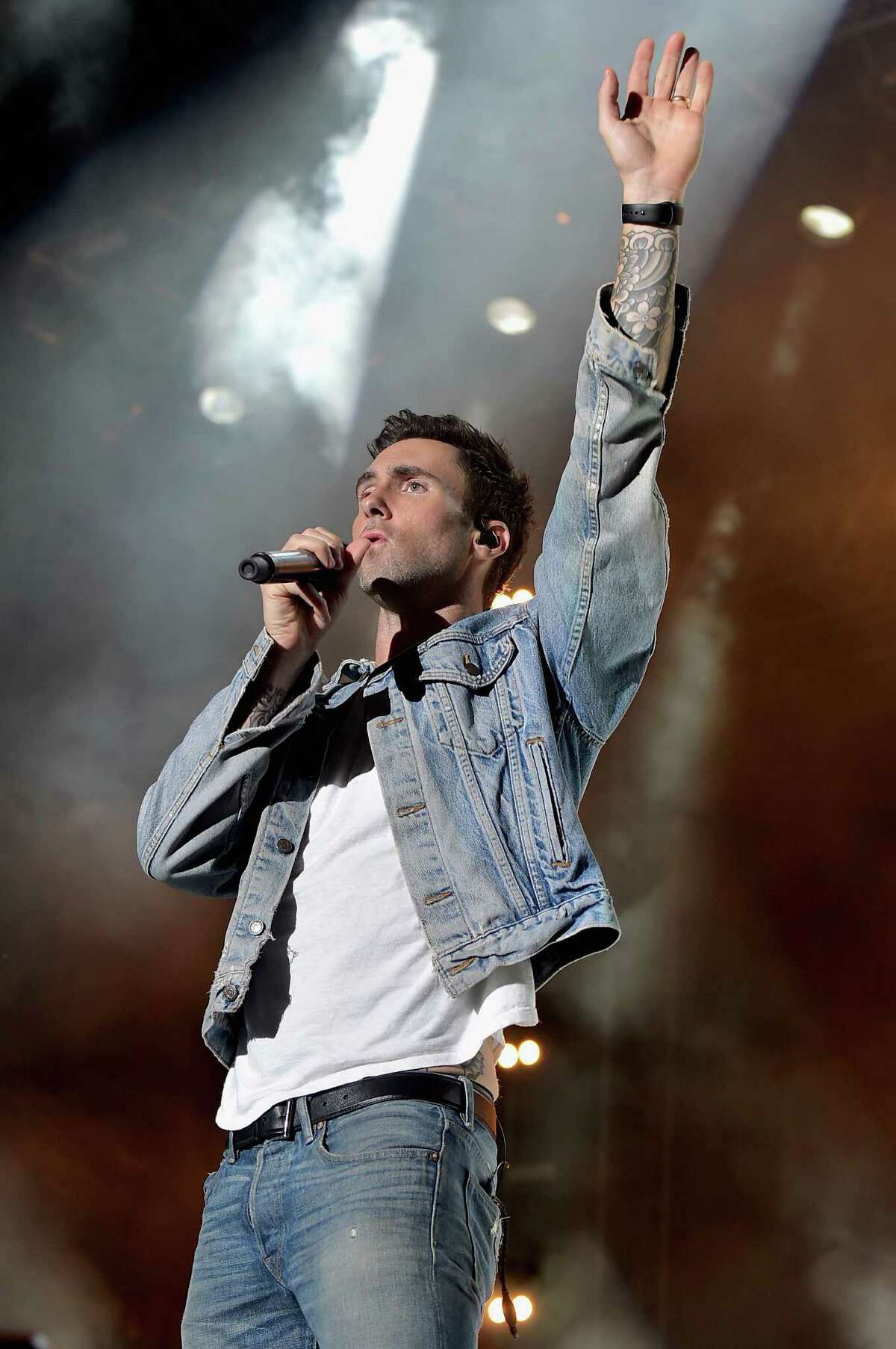Maroon 5 closes out free music festival