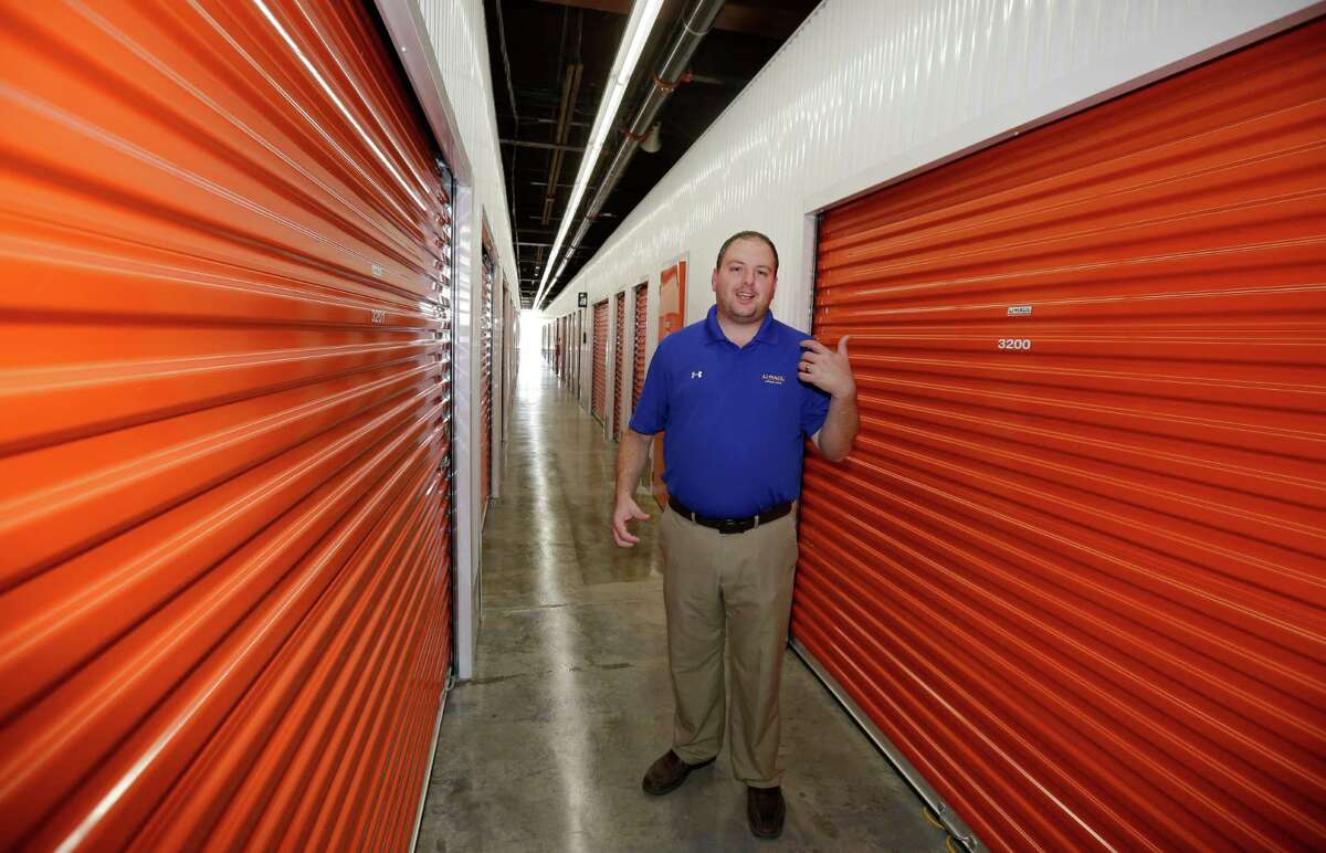 More UHaul drivers show Houston their taillights