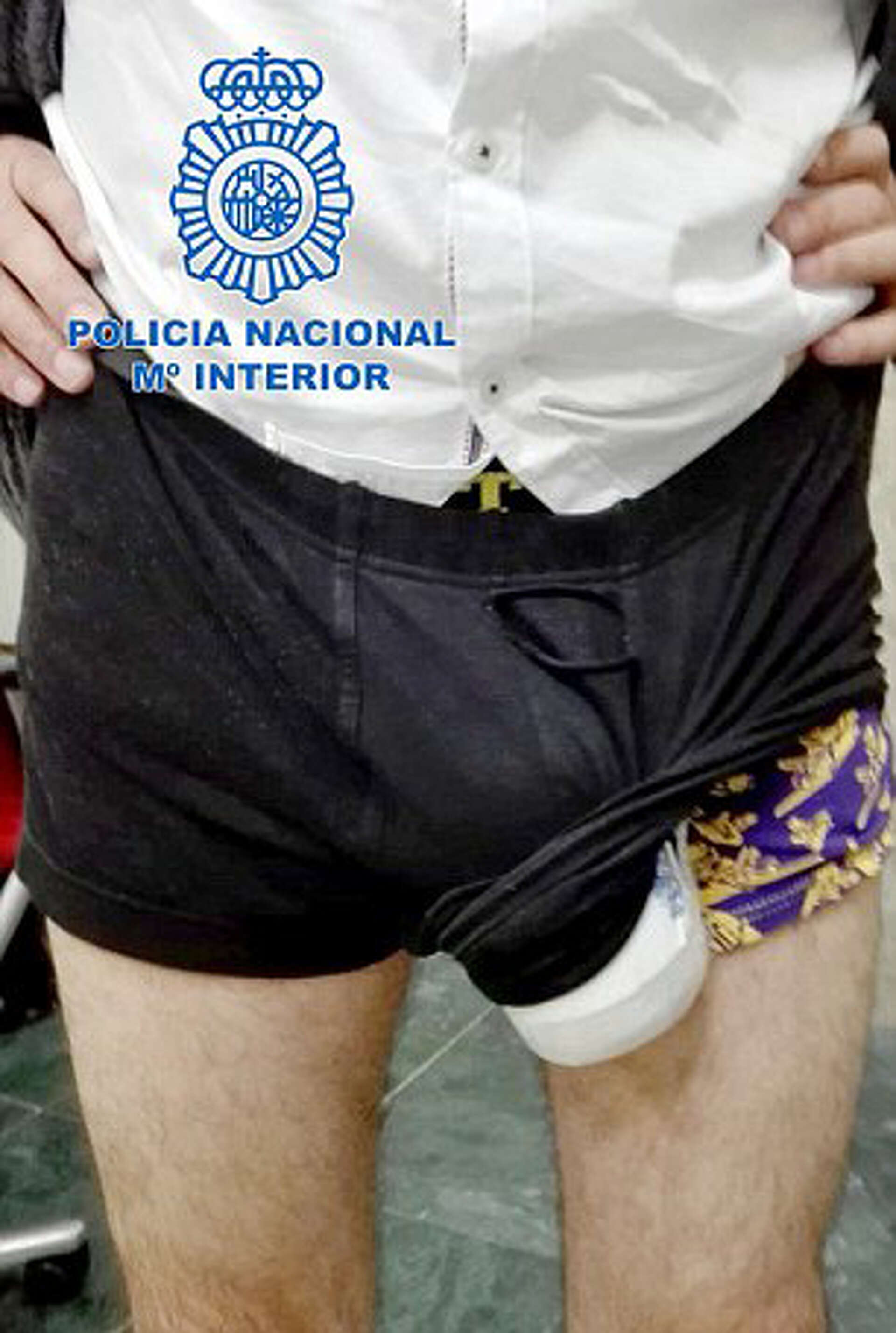 Too-large bulge in crotch leads to airport arrest