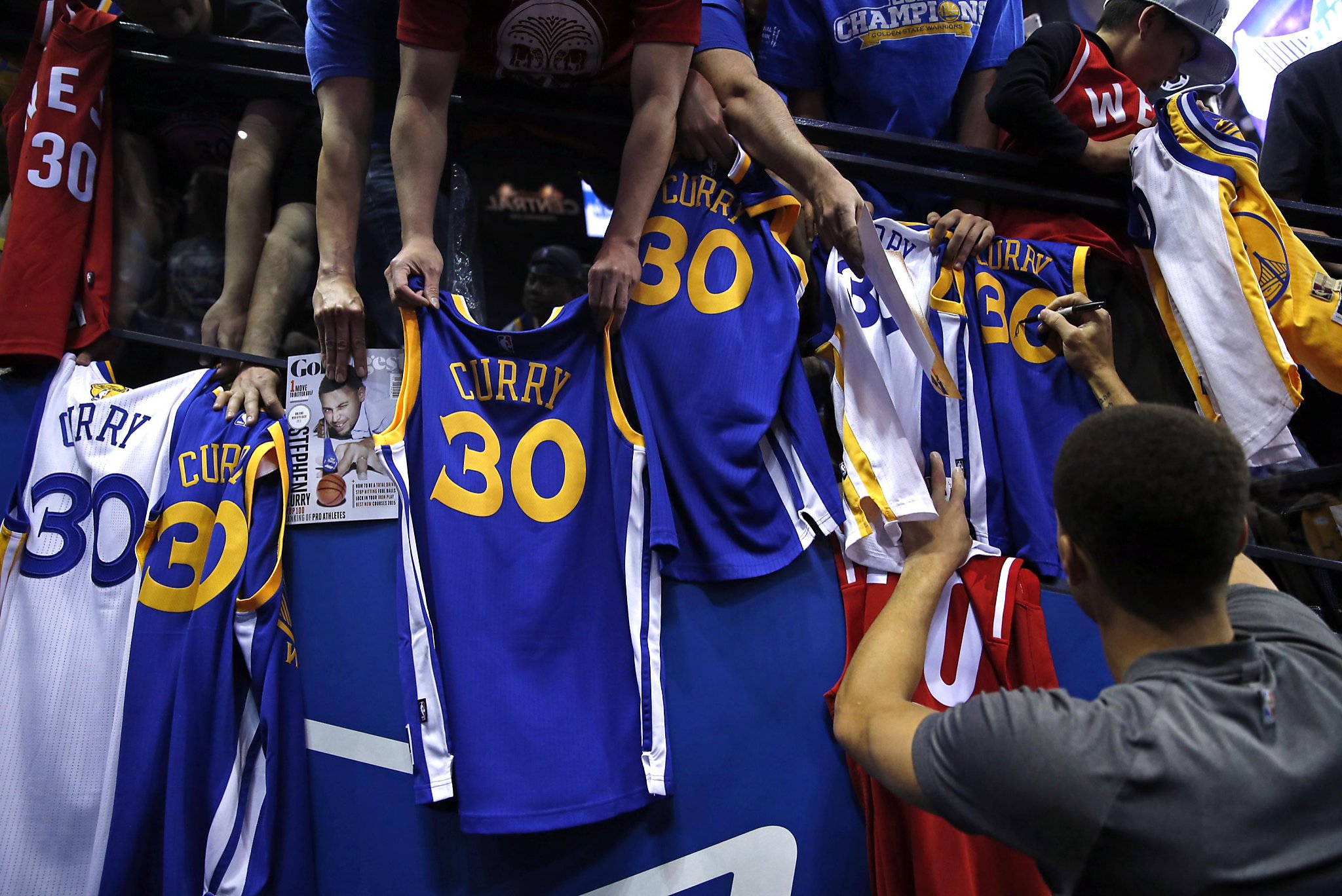 NBA Finals: Steph Curry wouldn't let Raptors stop his pregame routine