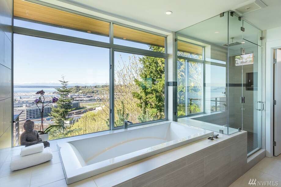Queen Anne home with stunning views