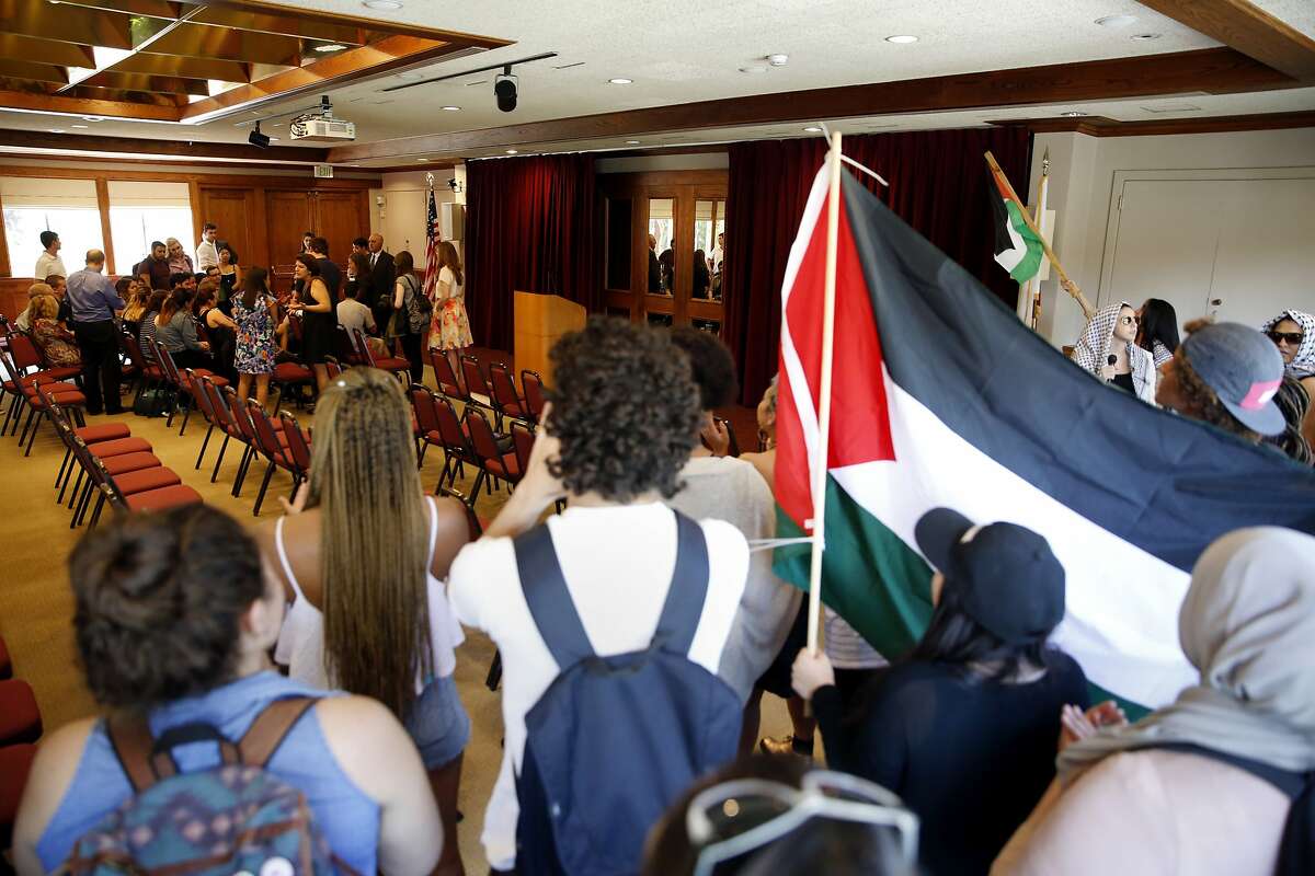 Students from the General Union of Palestine Students and other organizations protest mayor of Jerusalem Nir Barkat's speech at Seven Hills Conference Center on San Francisco State University campus in San Francisco, California, on Wednesday, April 6, 2016.