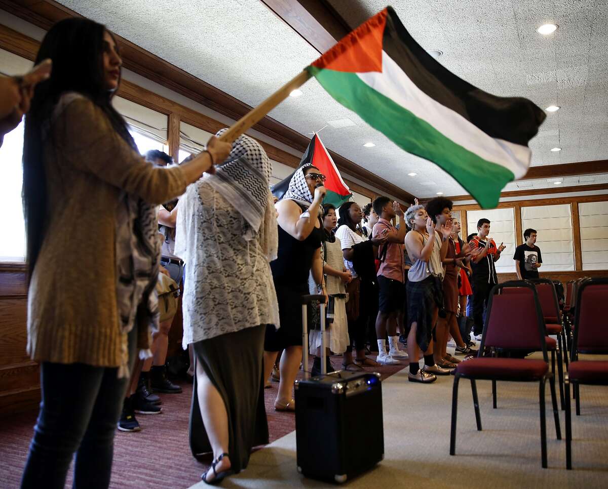 Students from the General Union of Palestine Students and other organizations protest mayor of Jerusalem Nir Barkat's speech at Seven Hills Conference Center on San Francisco State University campus in San Francisco, California, on Wednesday, April 6, 2016.