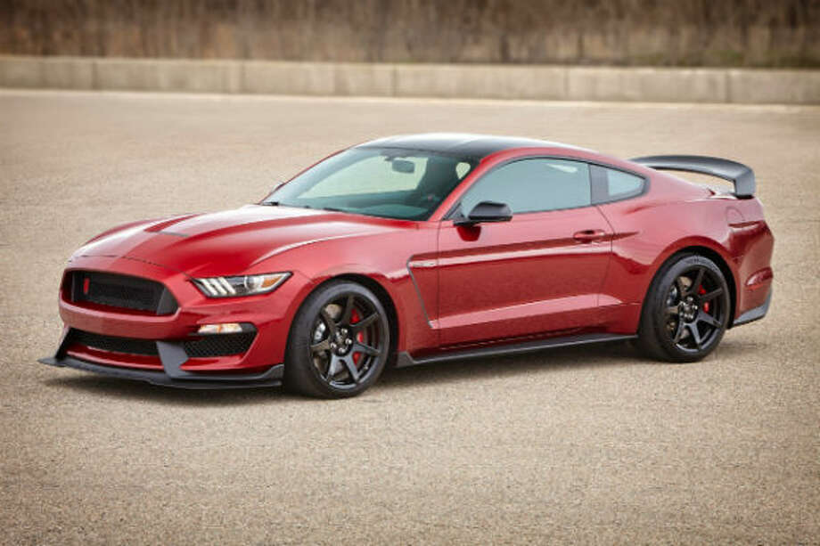 Ford Releases Specs For The 2017 Shelby Gt350 Mustang Houston Available In June The 2017 Ford Shelby Gt350 Mustang Will Be Track Capable And