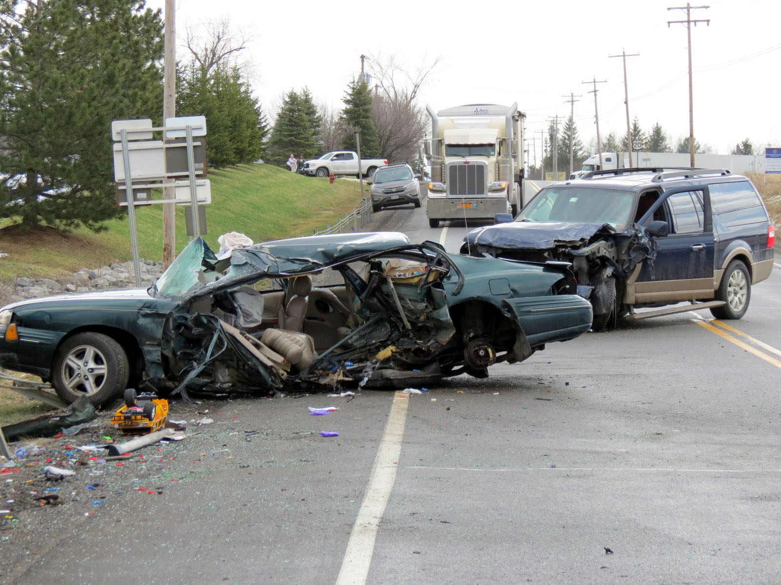 Route 20 crash kills Altamont woman