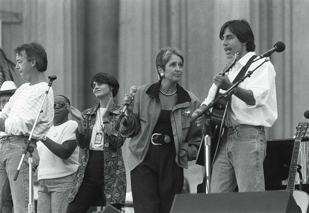 Joan Baez to Trump 'I think you better talk to a shrink'