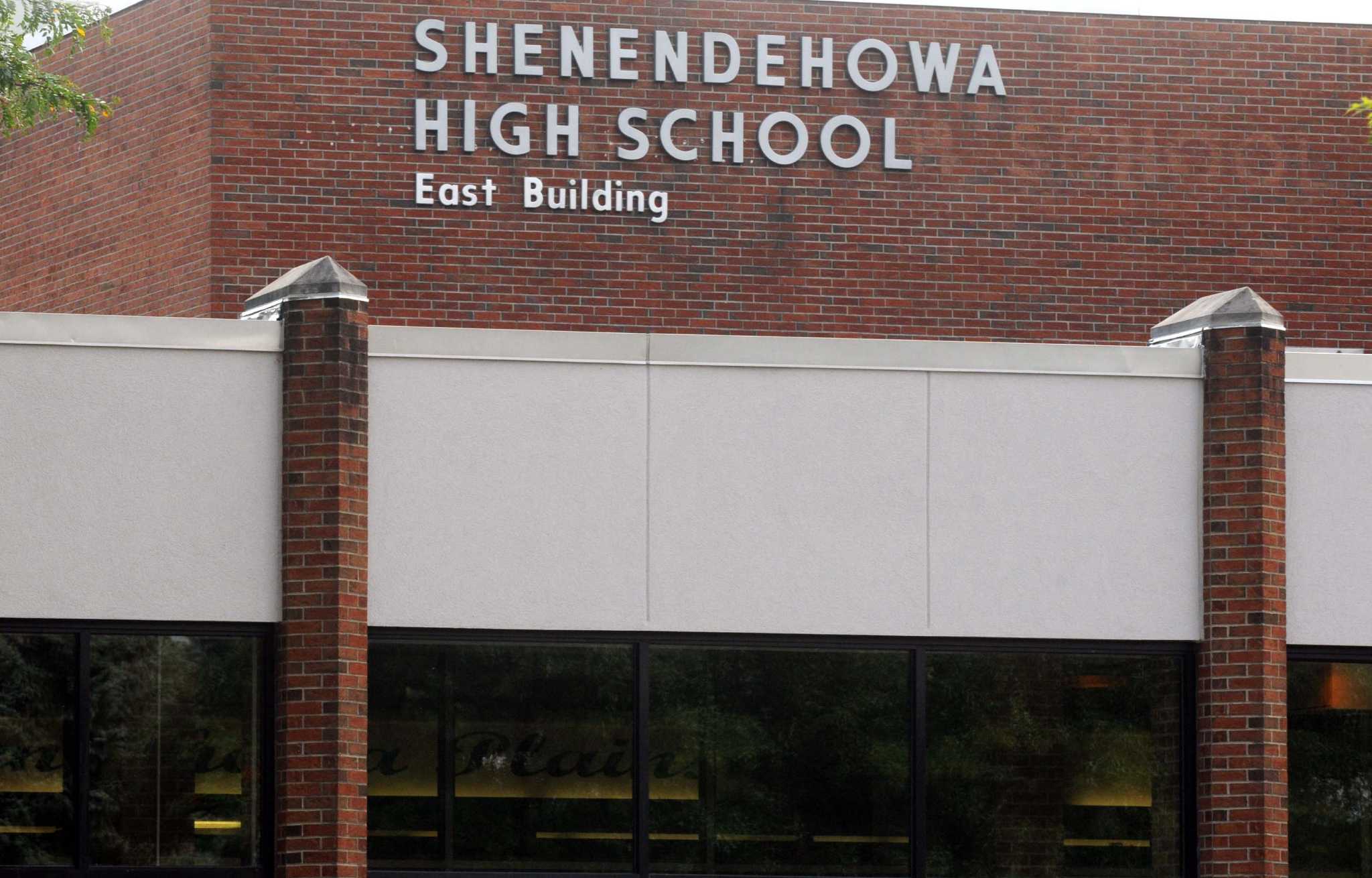 Shenendehowa school district presents 166M budget
