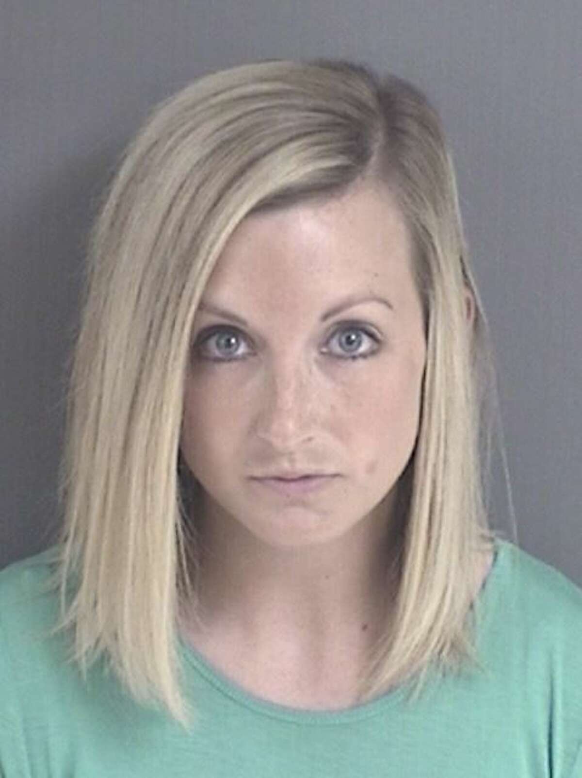 Nude Student Teacher Sex Scandals - Police: East Texas middle school teacher sent nude photos to 14-year-old  student on Snapchat