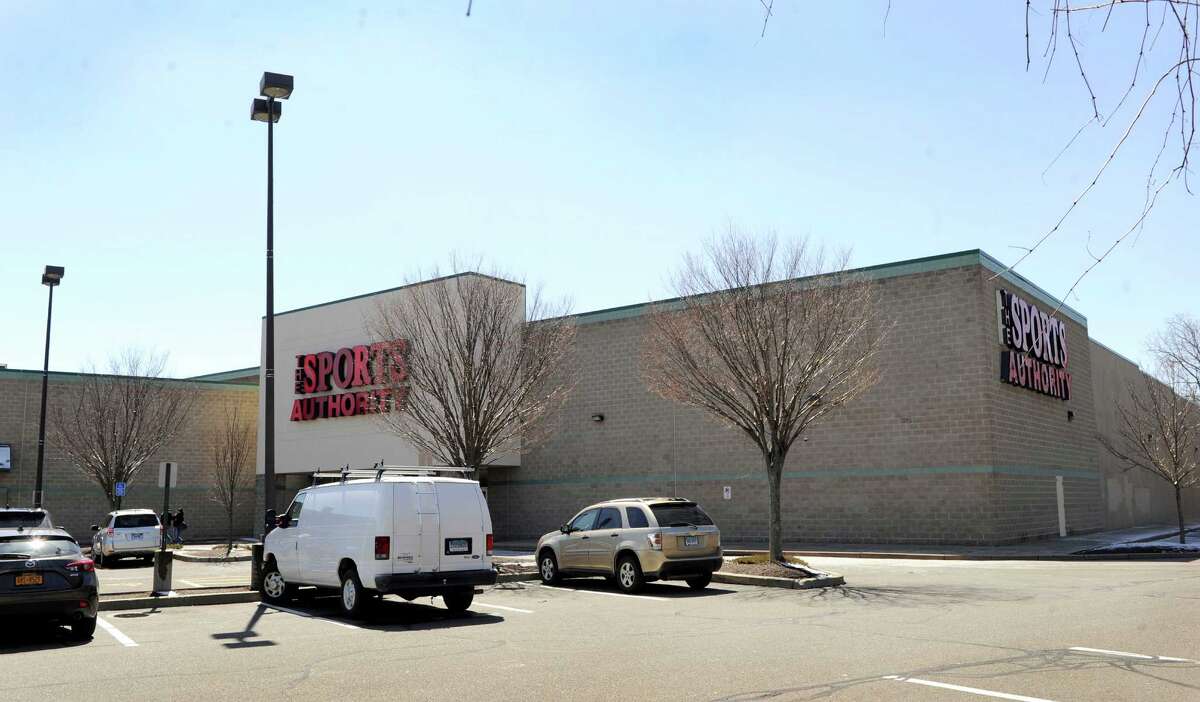 Bigbox stores face tough economic trends