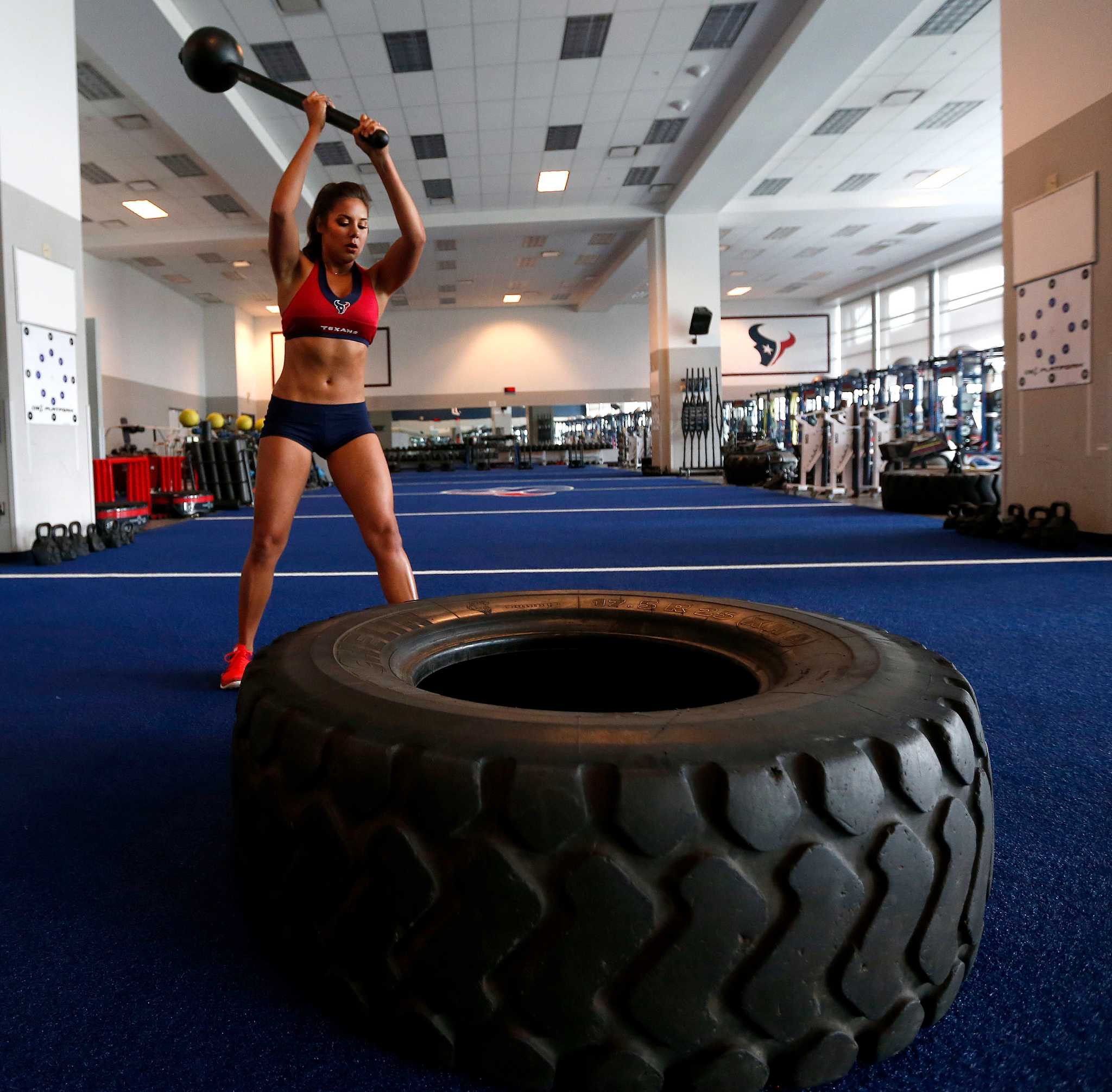 HOUSTON TEXANS CHEERLEADER TRYOUTS WITH KELLY! 