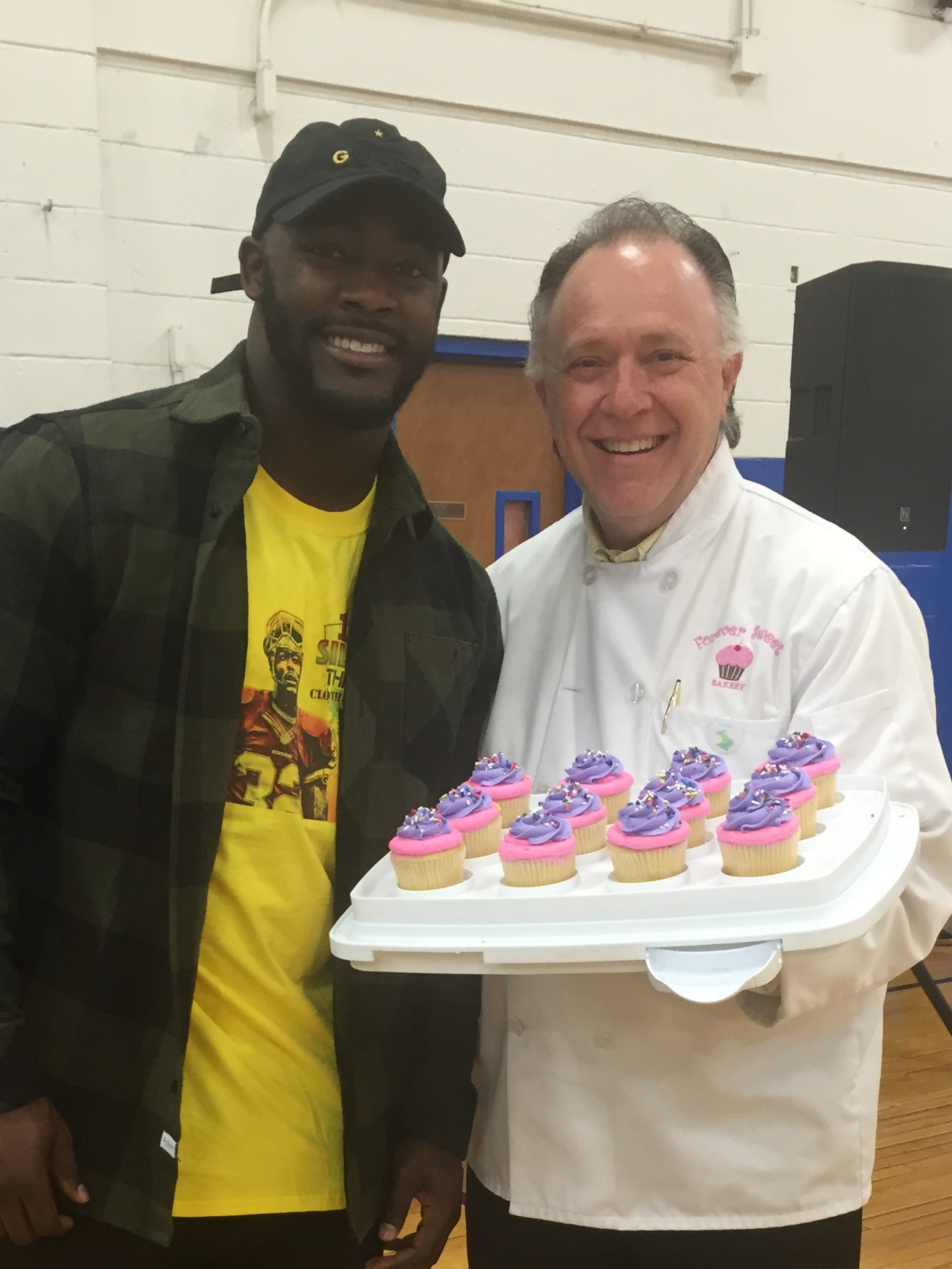 Merchandise Your Bakery with Washington Redskins