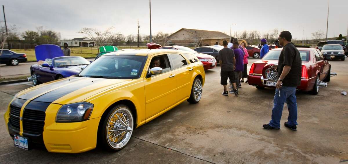 Texas cars slabs vs donks vs lowriders
