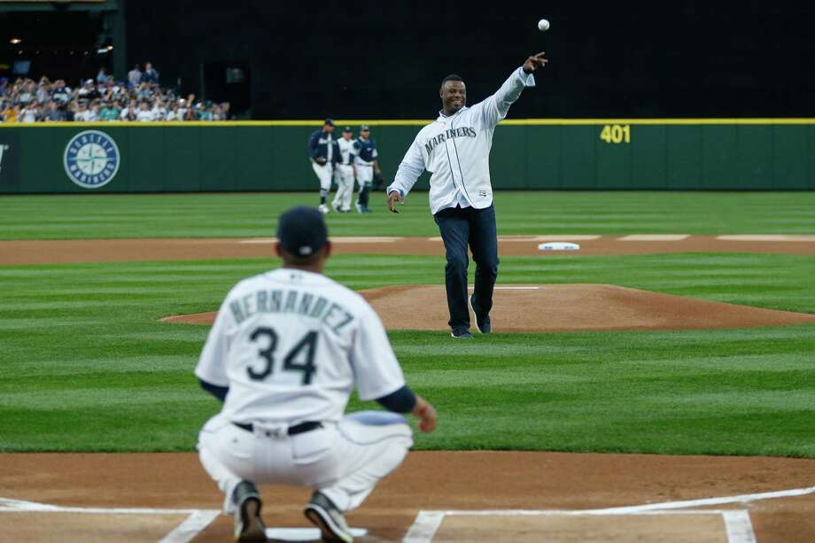 Watch Ken Griffey Jr Pays Tribute To Felix Hernandez After