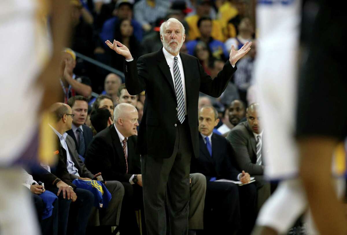 San Antonio Spurs head coach Gregg Popovich gestures from the sideline in the first half of their NBA game against the Golden State Warriors on April 7, 2016 at Oracle Arena in Oakland, Calif. The Warriors won 112-101. (Jane Tyska/Bay Area News Group/TNS)