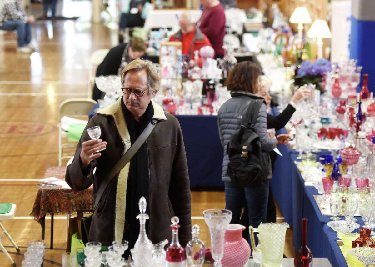 Greenwich antique glass show reflects fragile past