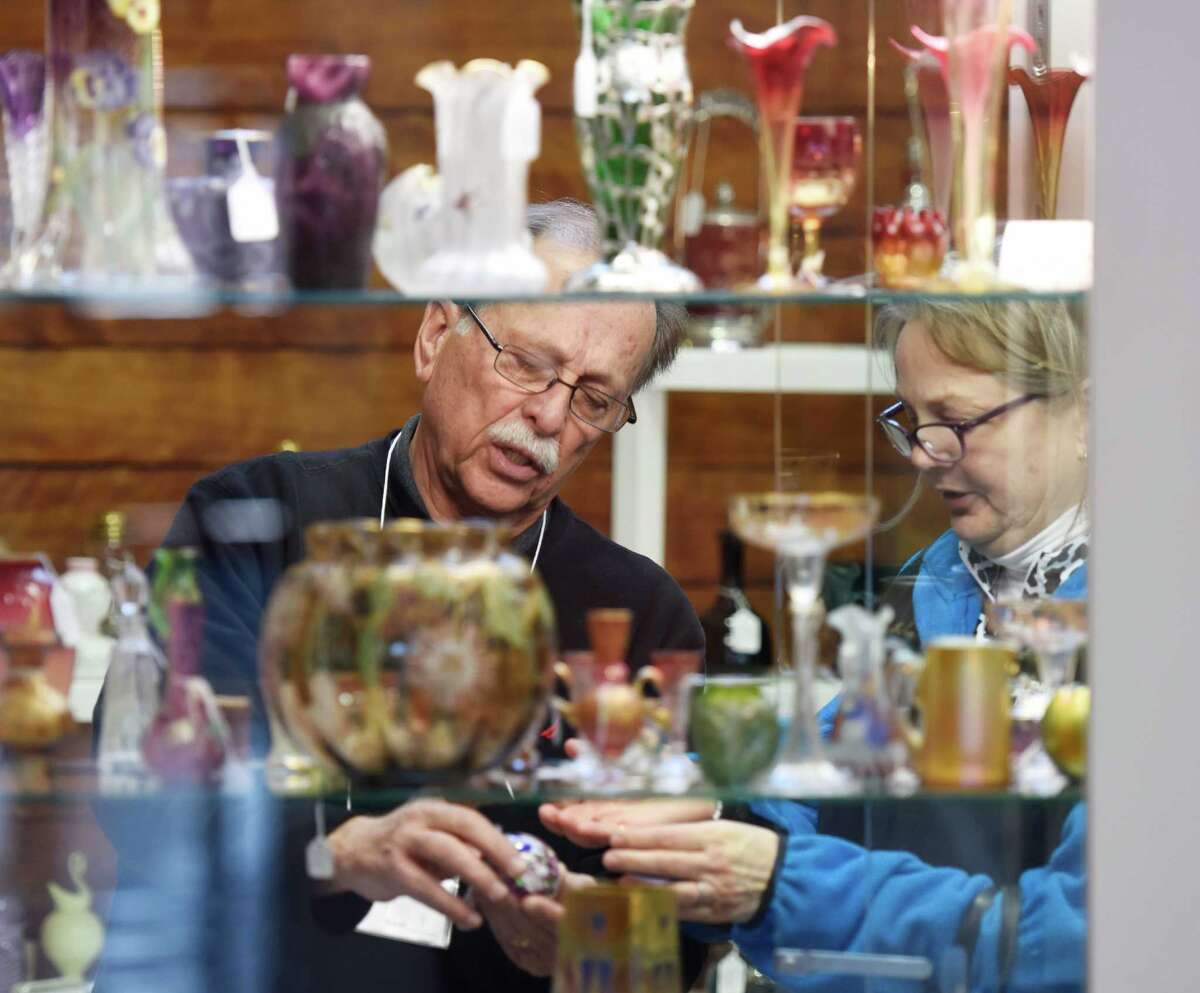 Greenwich antique glass show reflects fragile past