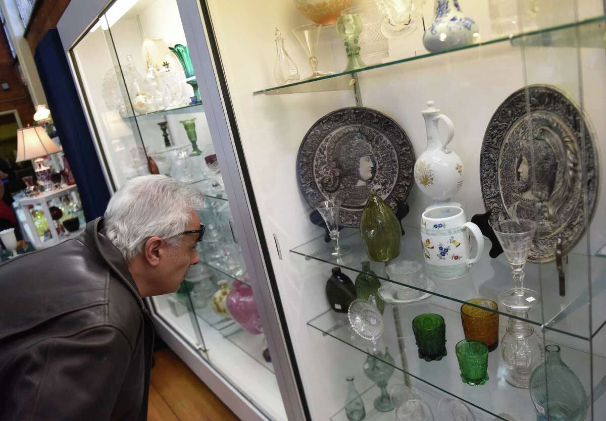 Greenwich antique glass show reflects fragile past