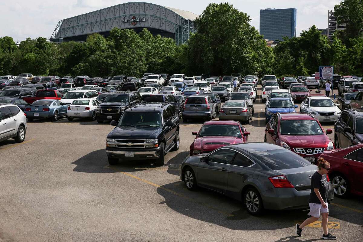 ﻿Parking close to the Astros home stadium could get scarcer this season as construction projects and development eat into the remaining surface lots. Fans will have to turn to garages and lots farther away from Minute Maid Park. Better prices can be found, too, if you're willing to walk in the Houston heat and humidity.