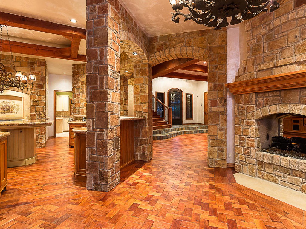 MLB star Jeff Kent's Lake Austin home on the market for $3.1 million