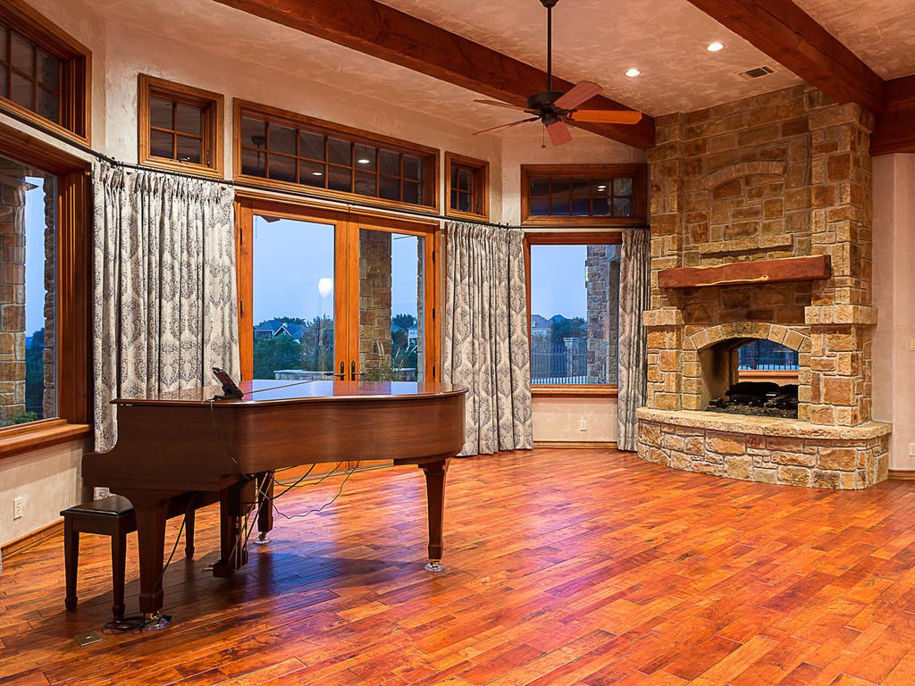 MLB star Jeff Kent's Lake Austin home on the market for $3.1 million