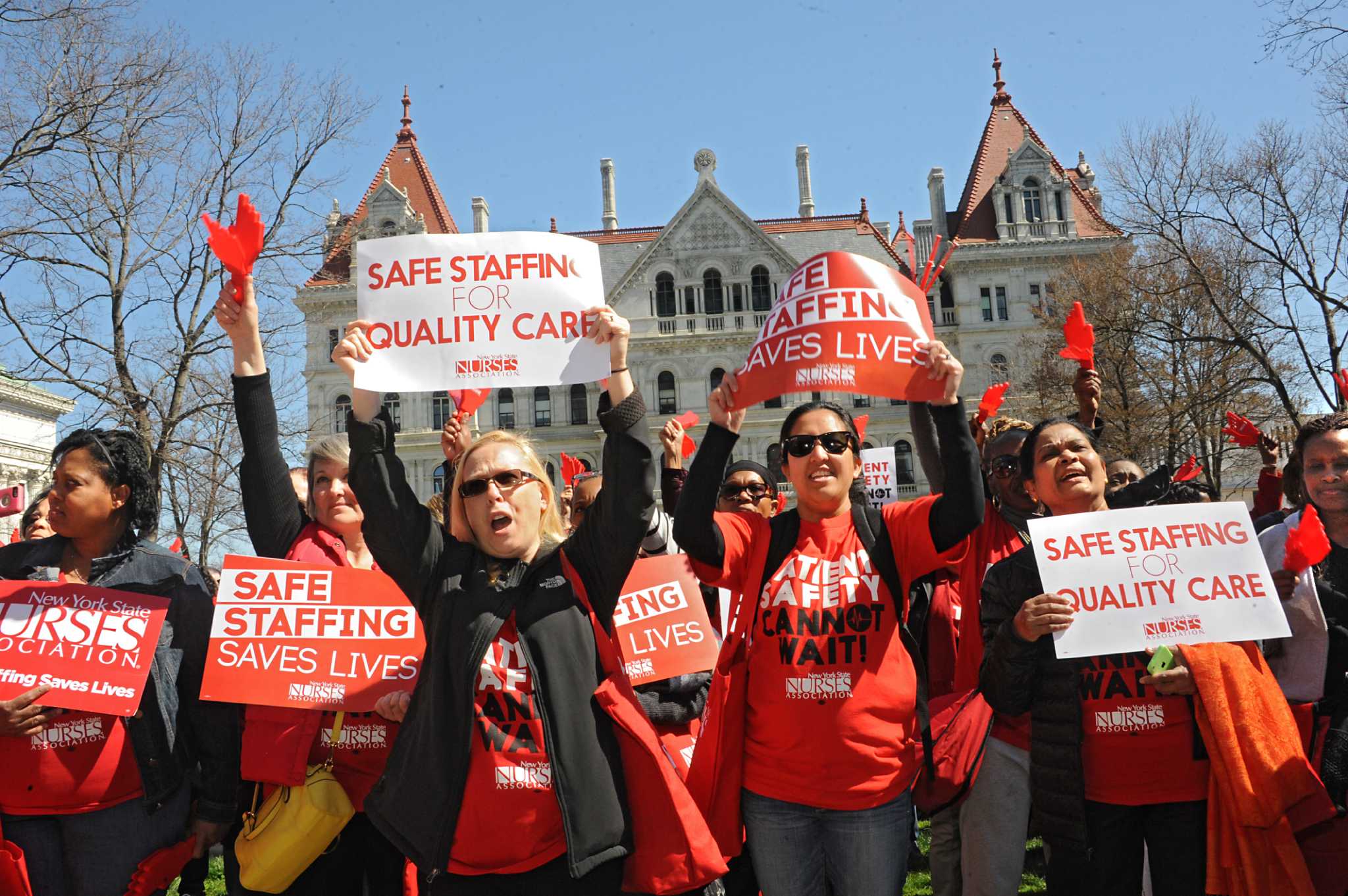 Nurses rally for Safe Staffing Act in Albany