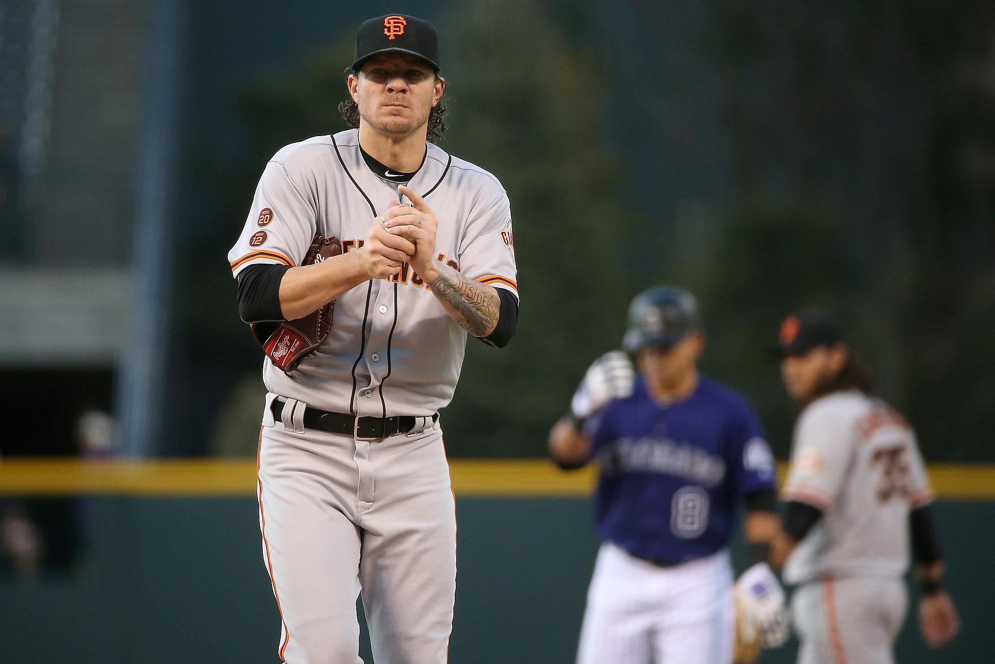 Peavy allows SF Giantsrecord 10 extrabase hits; Romo ailing