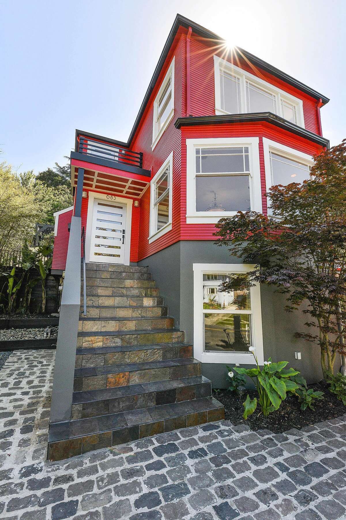 Crocker Highlands home features contemporary touches