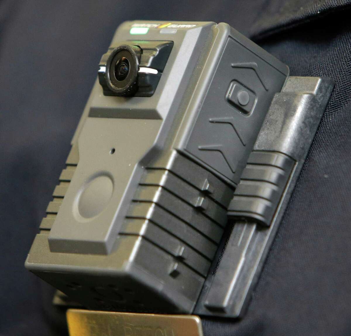 ﻿The cameras must be worn on officers' chests, so citizens interacting with them will know they're being recorded.