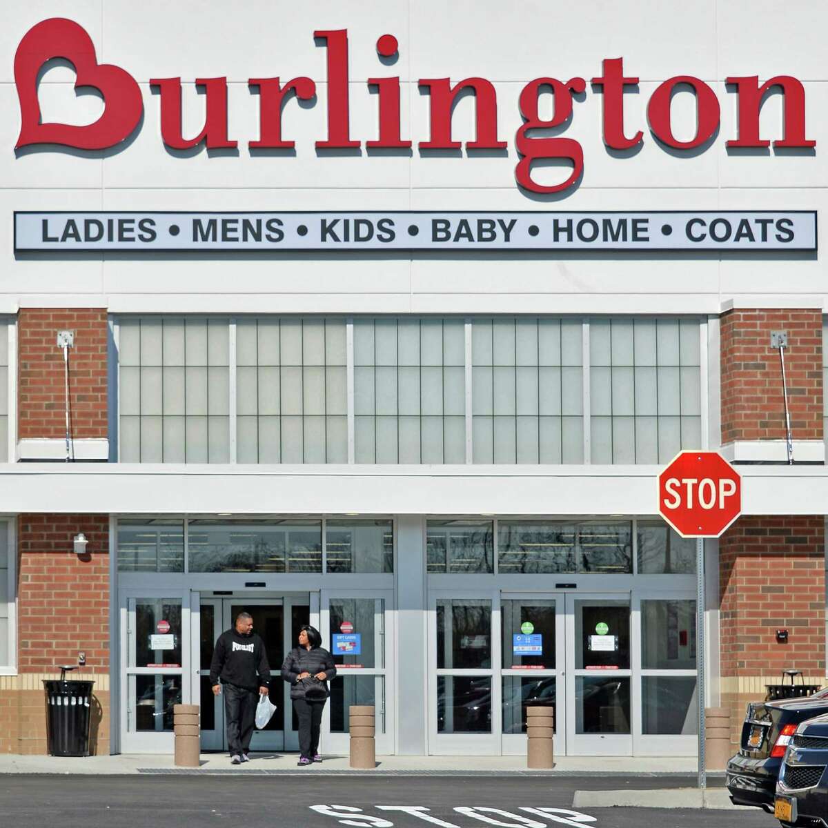 Burlington opens at Shoppes at Latham Circle