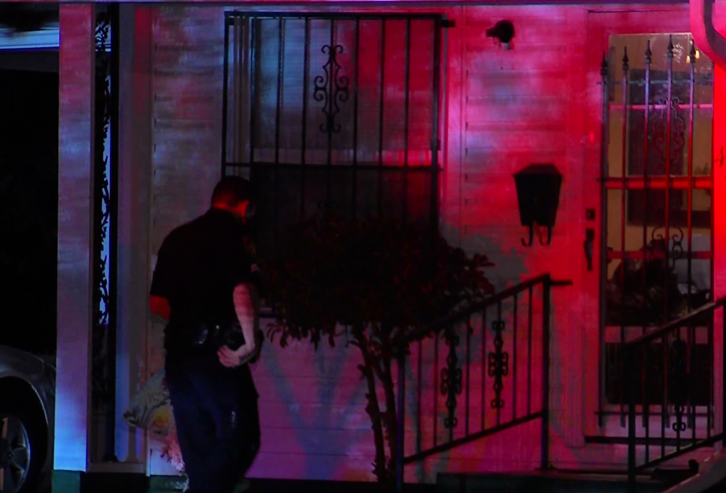 Man accused of stabbing woman with scissors on the near North Side