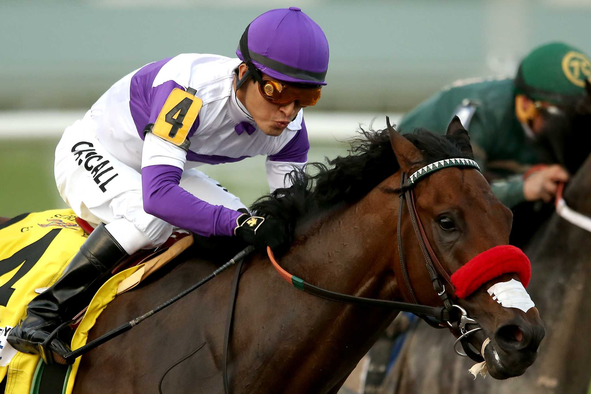 Nyquist tops among field