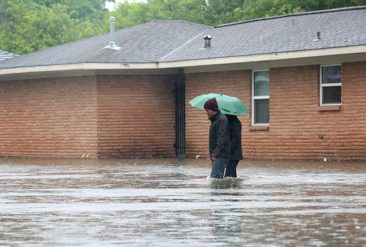 Meyerland residents cope with flood damage - again