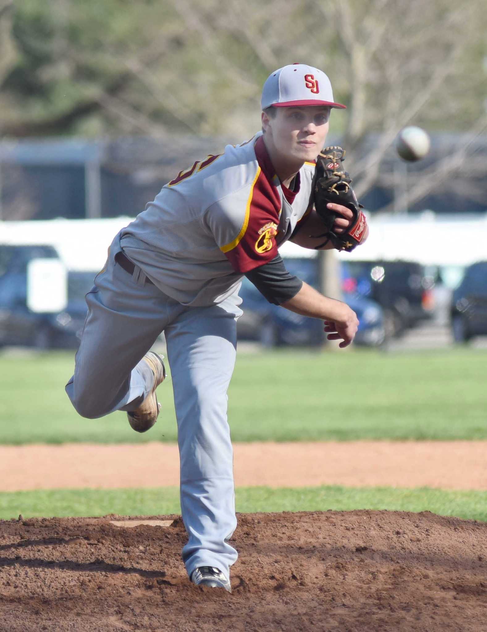 St. Joseph’s baseball edges Wilton