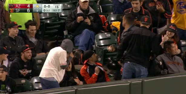 MLB: San Francisco Giants fan waiting for foul ball accidentally picks up  fair ball, embarrasses girlfriend, booed out of the stadium