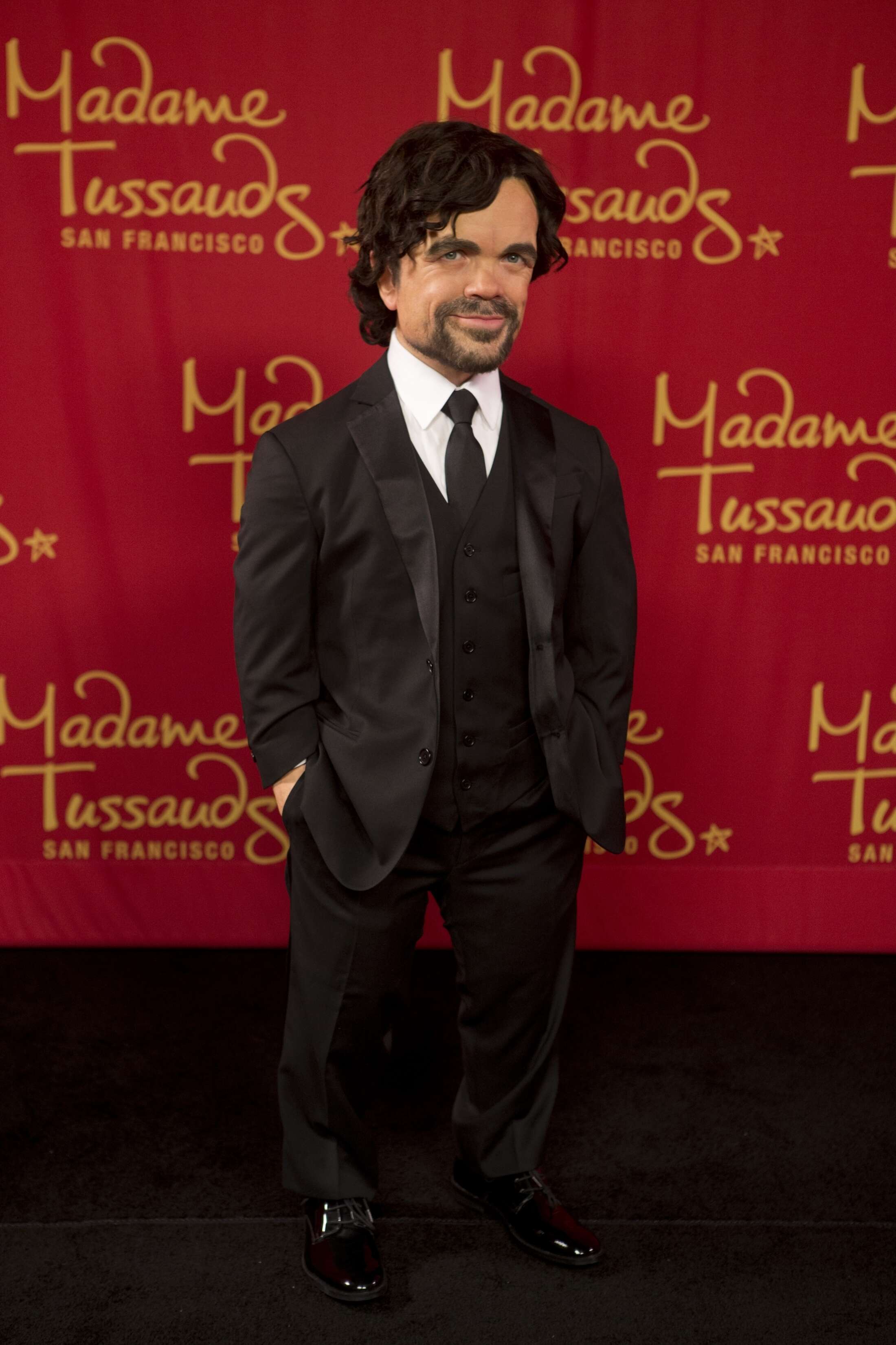 'Game of Thrones' star Peter Dinklage meets his wax twin at SF Madame