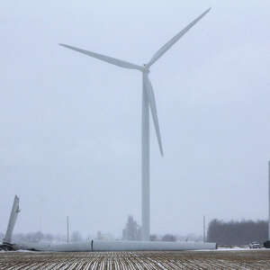 14 UGE Wind Turbines Turn Philadelphia Eagles' Home Field Into the NFL's  Greenest Stadium!