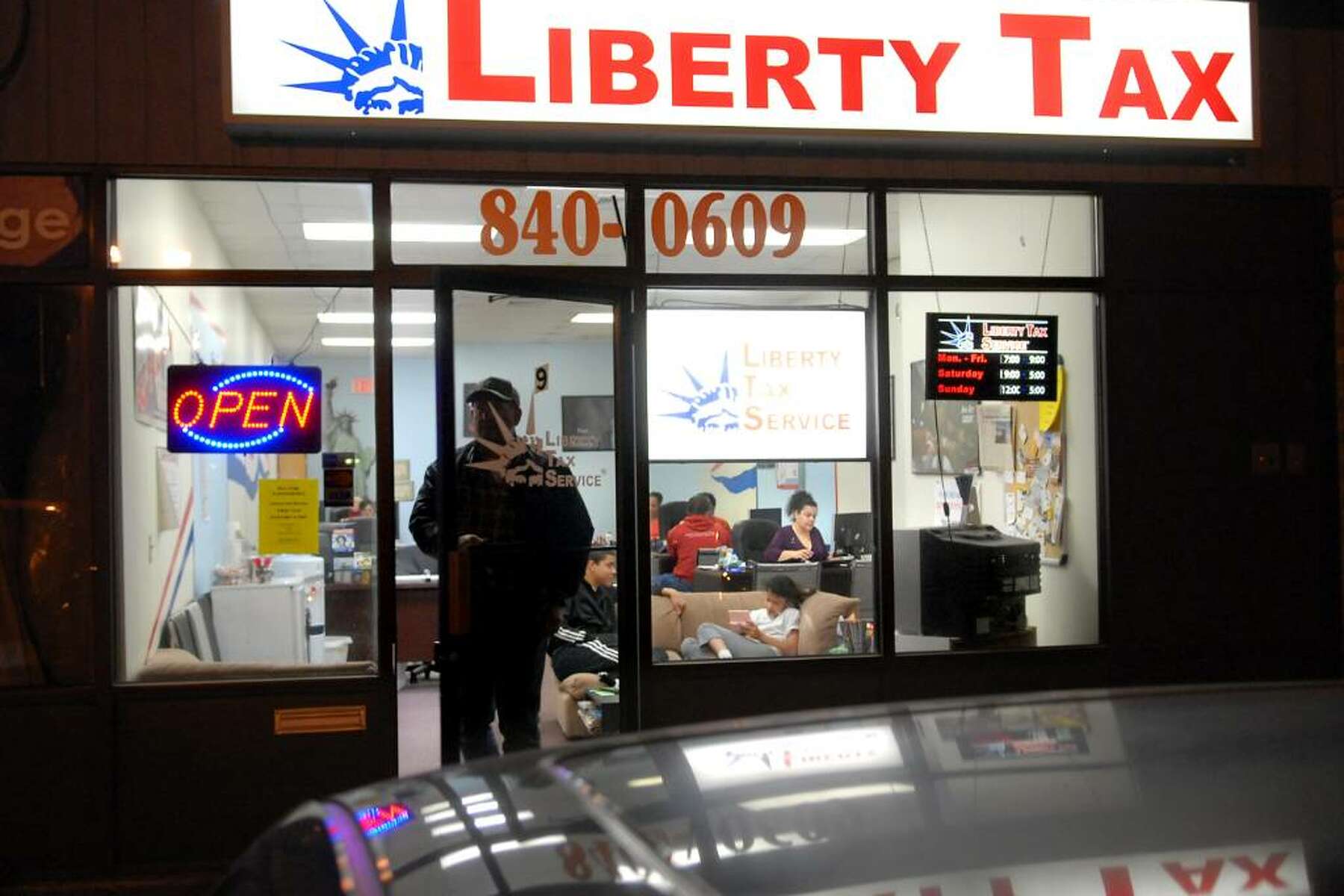 liberty tax hours sunday