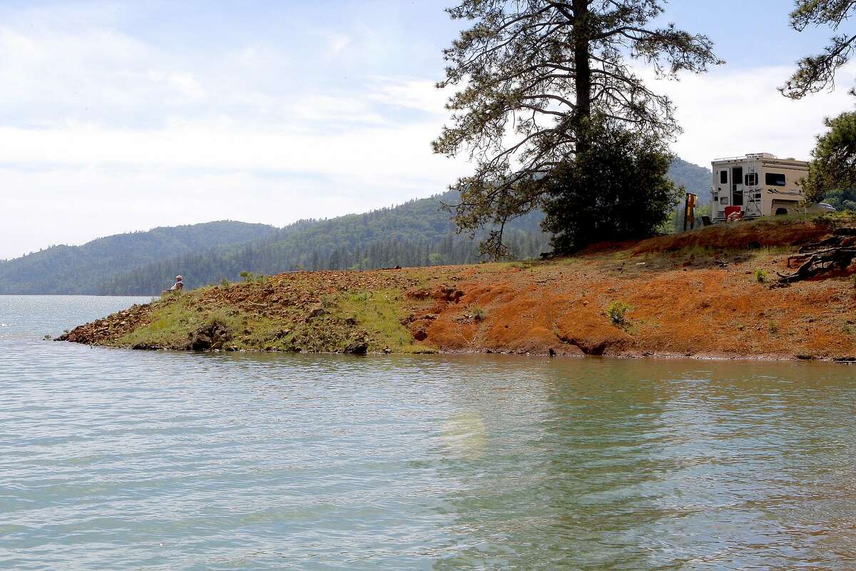 Shasta Lake has 1,200 campsites, yet plenty of space amid 370 miles of shoreline, California's biggest reservoir and the state's No. 1 recreation lake.