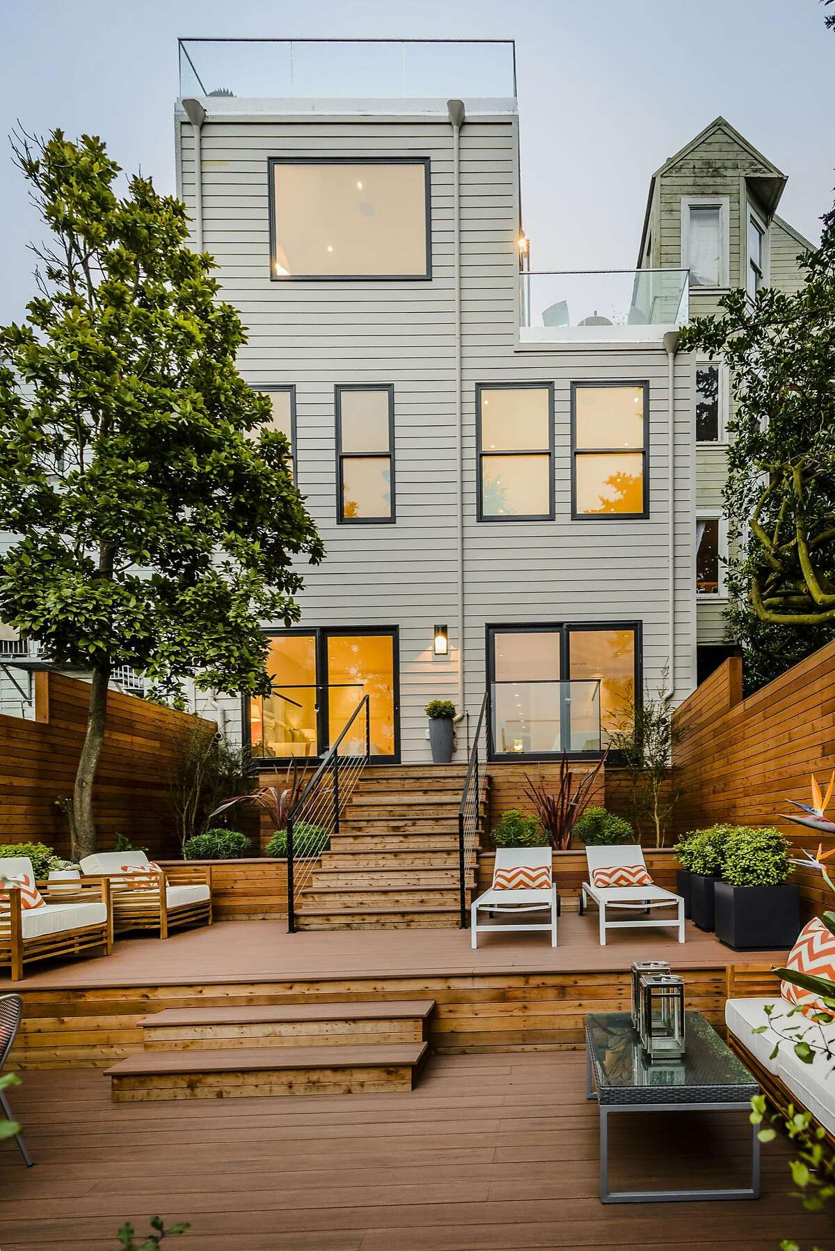 Condo building in Cole Valley available as units or tandem deal