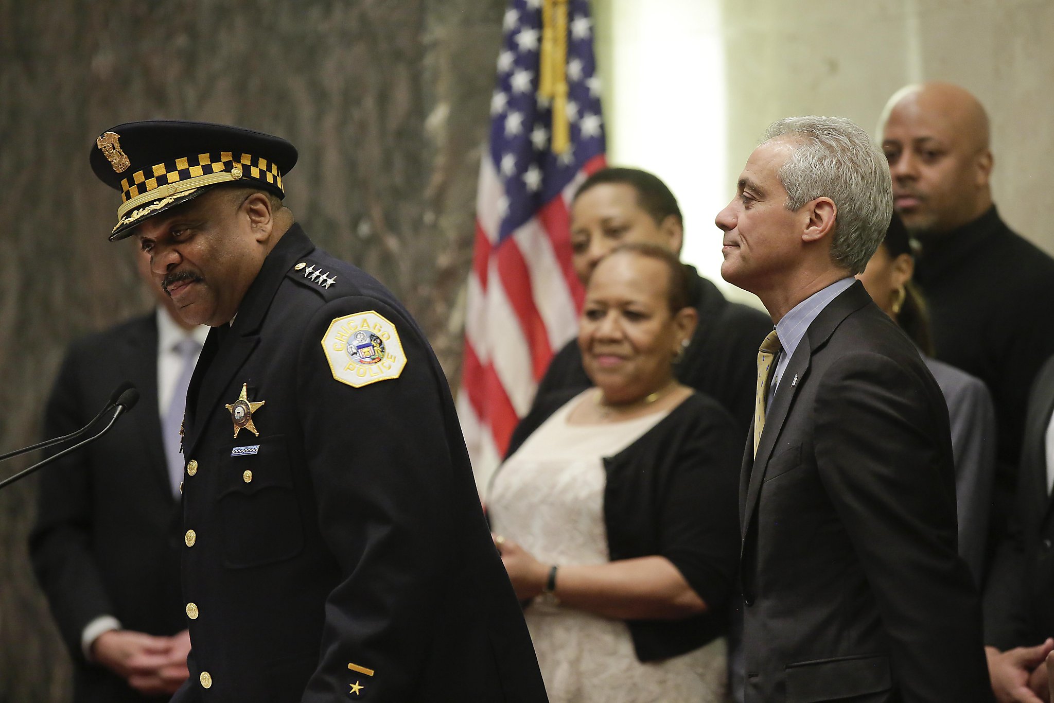 Changes due for Chicago police; mayor keeps review authority