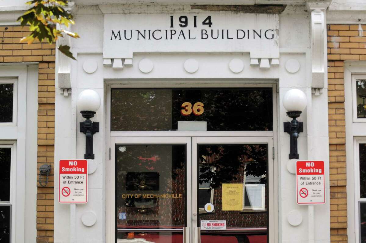 Mechanicville cops file wideranging complaint against mayor