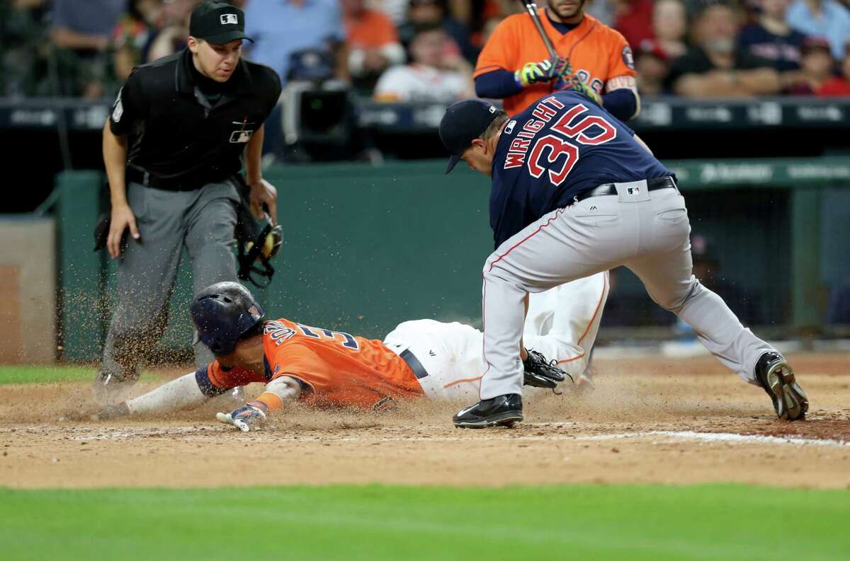 Red Sox hand Astros fourth straight loss