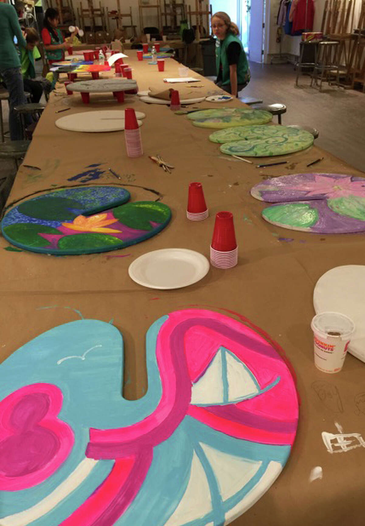 Westport Girl Scouts Craft ‘lily Pads For Young Cancer Patients