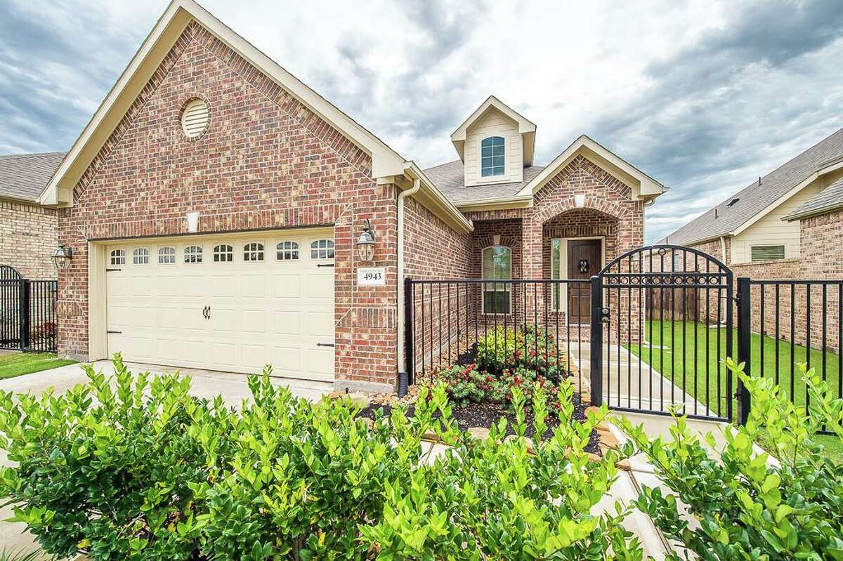 #1: Katy ISD 4943 Capioni Falls in Katy ISD, priced at $265,000 as of April 25, 2016. The median home price sold in 2015 in Katy ISD was $271,732.