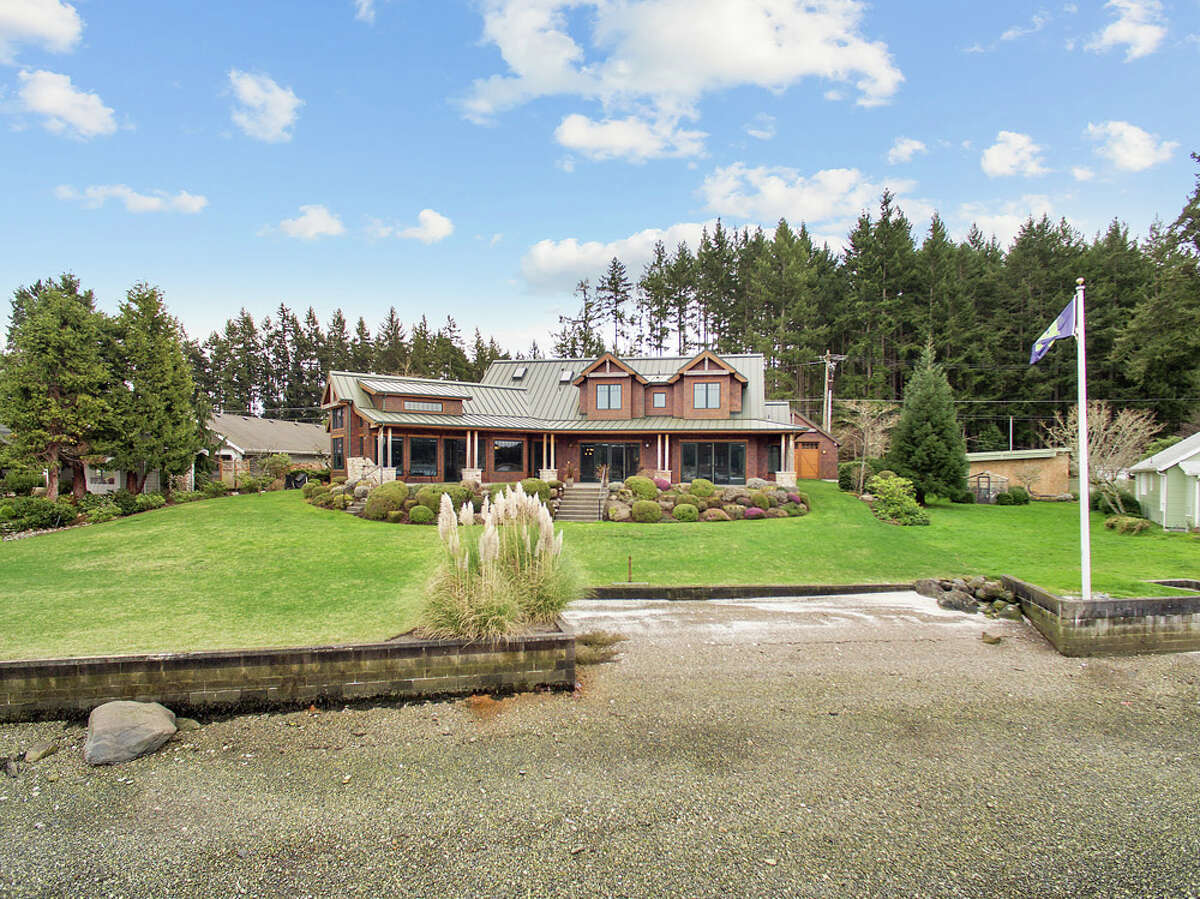 Northwest real estate find Fox Island waterfront home