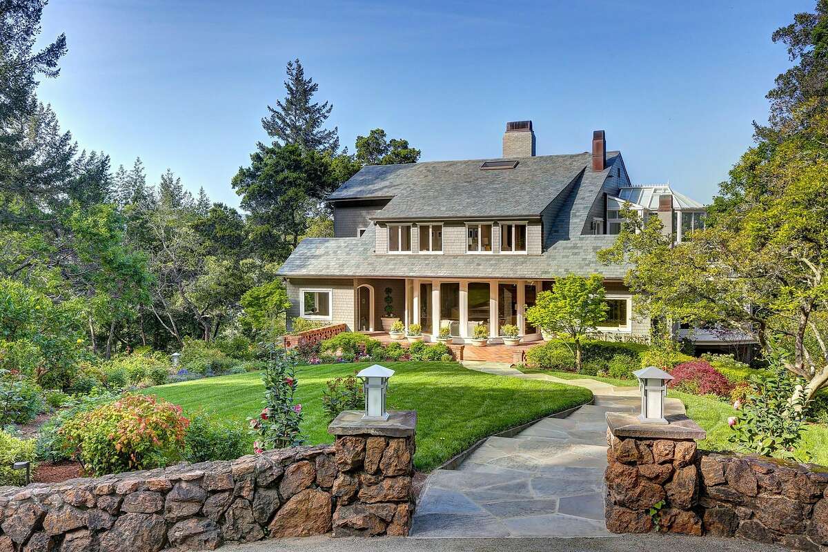 Palatial dimensions and lavish appointments define Ross estate